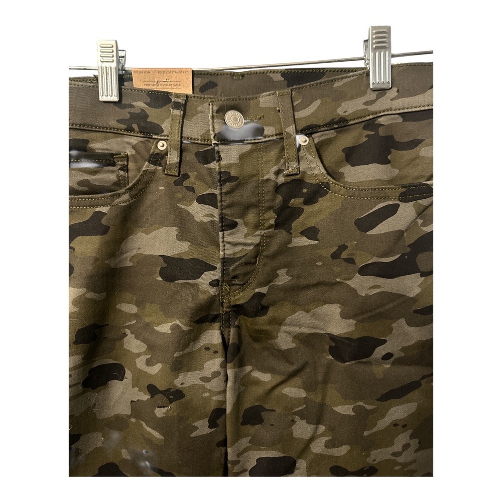 Levi's Womens Camouflage 314 Shaping Straight Pants, 27x30 - Picture 3 of 10